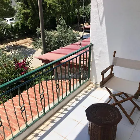 ホテル Kusadasi 3*